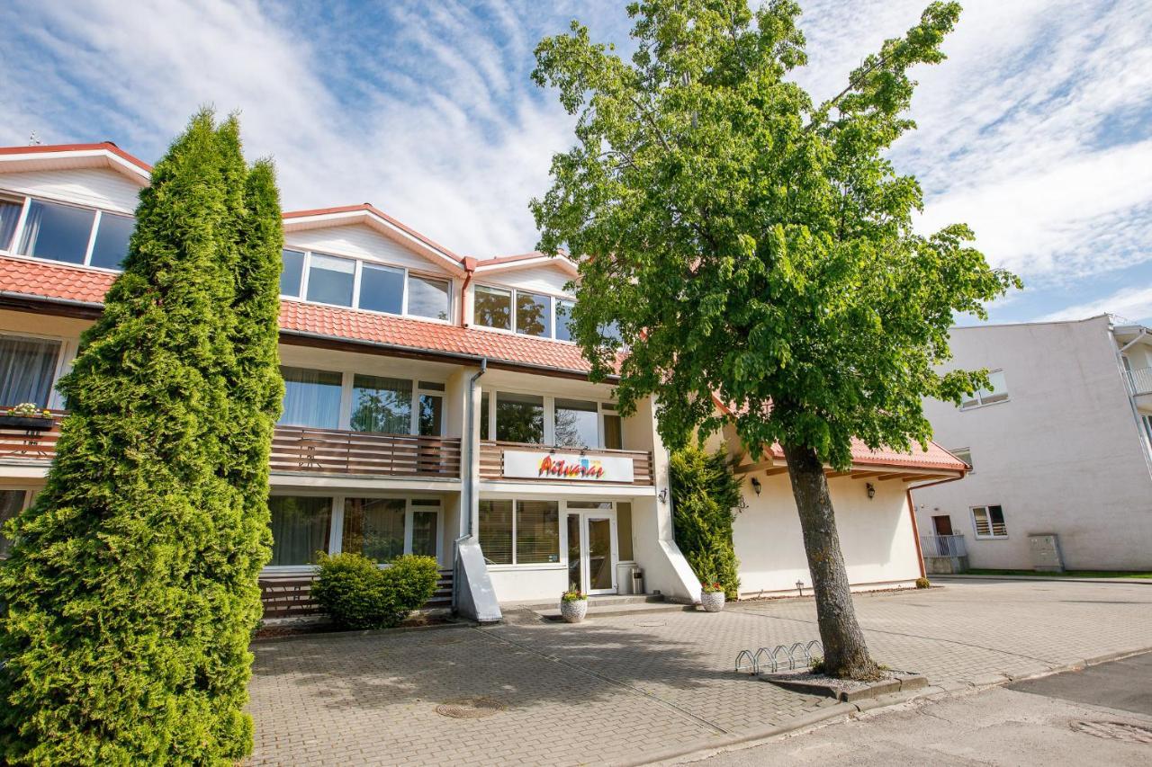Viesbutis Prie Fontano Hotel Паланга Екстериор снимка