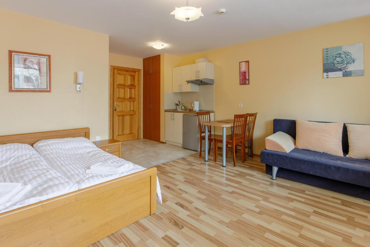 Viesbutis Prie Fontano Hotel Паланга Екстериор снимка