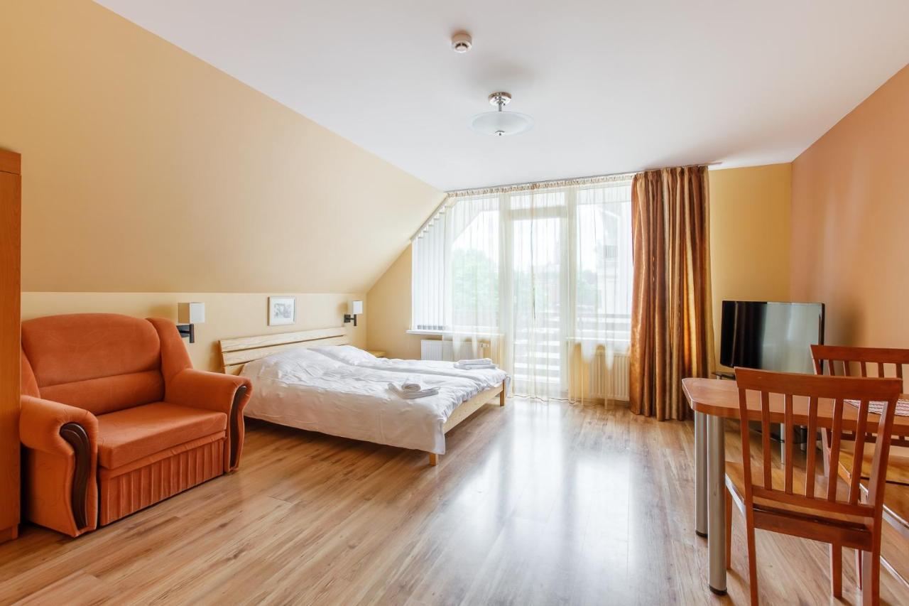 Viesbutis Prie Fontano Hotel Паланга Екстериор снимка